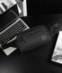 Rev Store - Tas Pinggang Tahan Air - ARCA Waistbag Hitam Waterproof