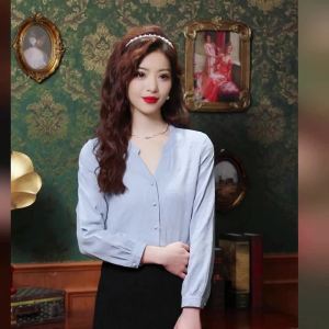 เสื้อแขนยาวคอวีลูกไม้ผ้าแจ็คการ์ดสำหรับใส่ในชุดได้กับทุกชุดสไตล์จีนสง่างามจากร้าน Ammin สำหรับใส่สบายและเข้าได้กับทุกเสื้อท่อนบนลายลูกไม้ดิบๆแสดงอารมณ์