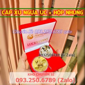 Quà tặng sếp Tết 2026 - Cặp Xu Hình Con Ngựa Úc mạ kim loại vàng Bạc tặng kèm hộp nhung nền đỏ
