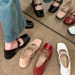 Free Shipping Retro Square-Toe Low-Heeled Shallow-Mouth Flats For Women 2026 New Spring Collection Perfect With Dresses Versatile Soft-Soled Shoes