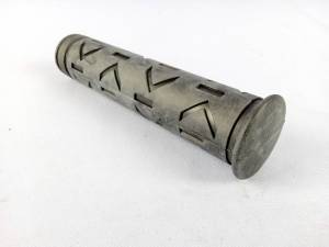 7/7 มือจับแขนเลี้ยวรุ่นใหม่ (เล็ก) GRIP HANDLE (62735-41512) อะไหล่รถไถนาเดินตาม ยี่ห้อ KUBOTA