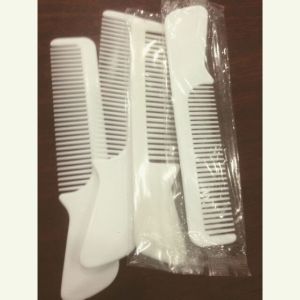 Lược trắng chuyên dùng cho nhà nghỉ khách sạn túi 100c