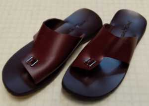 sendal kulit pierre cardin