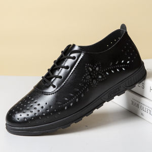 [Free Shipping] New Summer Sandals Breathable Lightweight With A Hollow Design Soft Sole Slip-On Style Comfortable For Moms And Suitable For Sports And Casual Wear