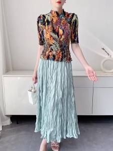S-565# Summer Miyake Style Pleated Top For Women Handmade Messy Pleats Printed Slit Loose Round Neck Short Sleeve T-Shirt One Size (45-75kg)