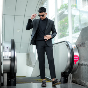 Celana Formal Pria Slimfit Premium - Motif Polos / Bahan Kain / Hitam Pekat