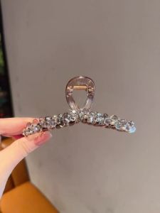 Fresh 2025 Summer New Super Shiny Crystal Beaded Claw Clip High-End Hairpin Large Shark Clip