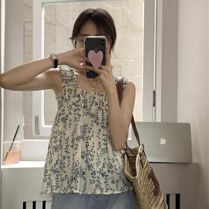 QXshop มาแรง🛎️ เสื้อแฟชั่น เสื้อสายเดี่ยว แต่งลายดอกไม้ น่ารักสไตล์เกาหลี มีถึง4สี ให้เลือกช็อปกันเลย พิมพ์ลายดอกไม้สุดน่ารัก สไตล์เกาหลี