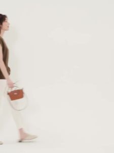 Shipped from China [2025]GIORDANO WOMEN Solid color mockneck cap sleeve cotton tee 13323309