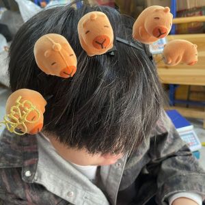 YOYO CHARMING 10pcs/set โลหะผสมอัลลอยด์ ชุดกิ๊บติดผม Capybara น่ารักน่ารักๆ Flocking flocking คลิปผมฤดูใบไม้ผลิ ตลกๆ ตุ๊กตาเด้งดึ๋ง คลิปปากเป็ดการ์ตูน เทศกาลในงานเทศกาล