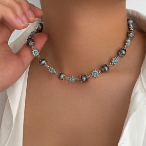 BEAUTYLADIES หินประดับ สร้อยคอชอคเกอร์ดอกไม้และลูกปัด โบฮีเมียน หรูหรา จิวเวลรี่คอ Y2K แบบชาติพันธุ์ ทำด้วยมือ สร้อยคอเทียมสีฟ้าเทียม สำหรับผู้หญิง