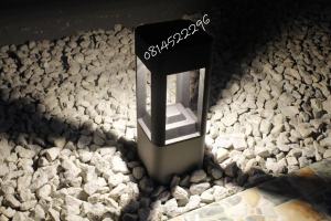 Solar 50wโซล่าเซลล์ไฟสวนไฟสนามLED กันฝนกันแดดไว้ตกแต่งสวยหรือทางเดินได้สวยงามประหยัดค่าไฟ (ถูกสุดๆและงานดีสว่าง16ชม)