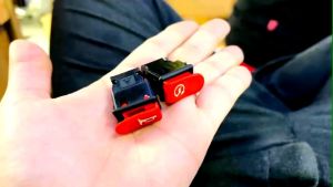 Nút Đề Honda màu đỏ GIÁ CỰC TỐT - Nút Kèn màu đỏ - đồ chơi xe máy