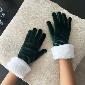 Găng Tay Nhung Lót Lông Nữ Giữ Ấm Mùa Đông Thời Trang Hàn Quốc Mềm Mại Dễ Thương Phong Cách Noel Nhiều Màu Đẹp