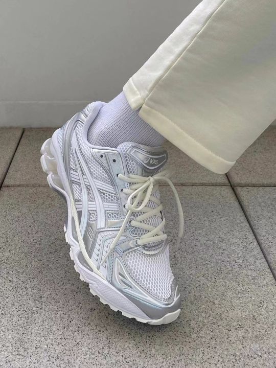 HajimeSorayama%20element%20JJJJOUND%20X%20GEL%20KAYANO%2014%20joint%20sports%20running%20shoes%20for%20men%20and%20women%20are%20black,%20silver%20and%20white.%20-%20Image%202