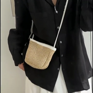 2023 New Crossbody Bag Mini Square Bags Straw Weave Summer Bag Fashion Shoulder Bag for Women Girl Leisure Lady Purse