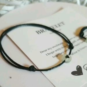 Gelang Glow in the Dark Manik Love: Nyala Bestie Piral