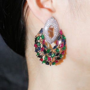 SEQUITO Vintage Ethnic Multi Cut Red Green Blue Color AAA CZ Diamond Big Hollow Round Stud Earrings Costume Accessories for Women Bohemian Jewelry SE222
