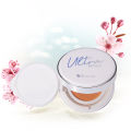 Ultra Moist Cushion MS GLOW LIght and Medium 15 gr Menyamarkan Noda atau Bintik Hitam. 