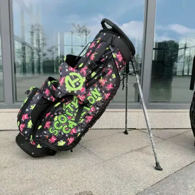 Túi gậy SCOTTY CAMERON chân chống tiện lợi. Phiên bản mới có 2 nắp cover.
