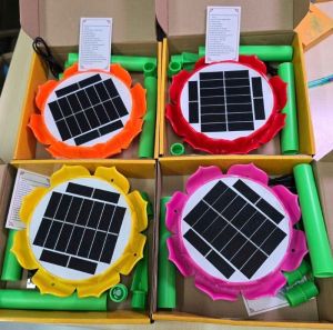 Máy niệm phật năng lượng mặt trời có khe gắn thẻ nhớ có kinh địa tạng và màn hình Led