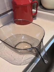 2PCS Multi-functional Drain Basket Drainage Basket Funnel Multifunctional Fruits Vegetables Draining Bowl Washing Colander Kitchen Food Strainer (grey)