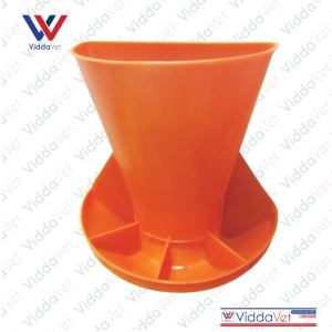 Wall mounted Piglet trough plastic Piglet Feeder + Super biik  Piglets Automatic Feeder  + Booster Super biik Appetite