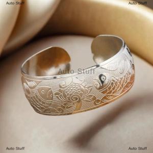 [COD] Auto Stuff สร้อยข้อมือสไตล์โบฮีเมียนย้อนยุคสีเงินแบบกว้างสำหรับผู้หญิงสร้อยข้อมือแฟชั่นเปิดดอกไม้แกะสลักเครื่องประดับวินเทจสไตล์โบฮีเมียน