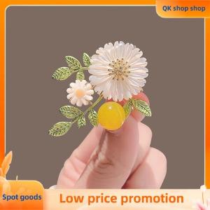 ✨QK shop✨ Fashion Small Daisy Flower Brooch Women Clothing Coat Jewelry Party Accessories Gift