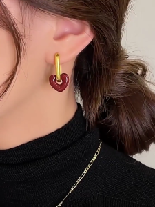 Red Heart Hoop Earrings for Women Girls Lightweight Geometric Ear Accessories Comfortable Student Fashion