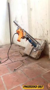 CHÂN MÁY khoan rút lõi chắn được BỤI và cả NƯỚC