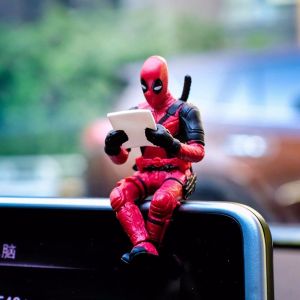 DUOJI Miniatures PVC Model Toys Collection Figures Model Figuals Auto Ornament Desktop Decorations Marvel Avengers Car Interior Decoration Action Figure Deadpool Model
