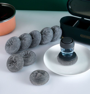 Dụng Cụ Cọ Rửa Xoong Nồi Đa Năng Có Bình Chứa Xà Phòng Tiện Lợi 2In1