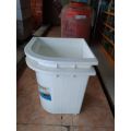 BAK AIR KAMAR MANDI / BAK AIR PLASTIK / BAK KAMAR MANDI / TEMPAT AIR. 
