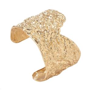 Industrial Strength Iron Bracelet Rugged V Grooves Design And Matte Finish Iron Punk Accessory For Bold Outfits