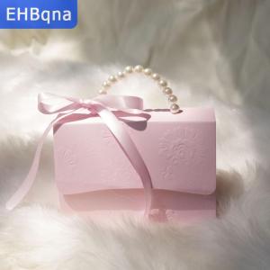 [COD] EHBqna SPORTS กล่องขนมพิมพ์ตัวอักษรดอกไม้กล่องบรรจุภัณฑ์ขนาดเล็กกล่องกระดาษสำหรับเป็นชุดของขวัญถุงของขวัญขนาดเล็กงานแต่งงานโปรดปรานของตกแต่งงานปาร์ตี้