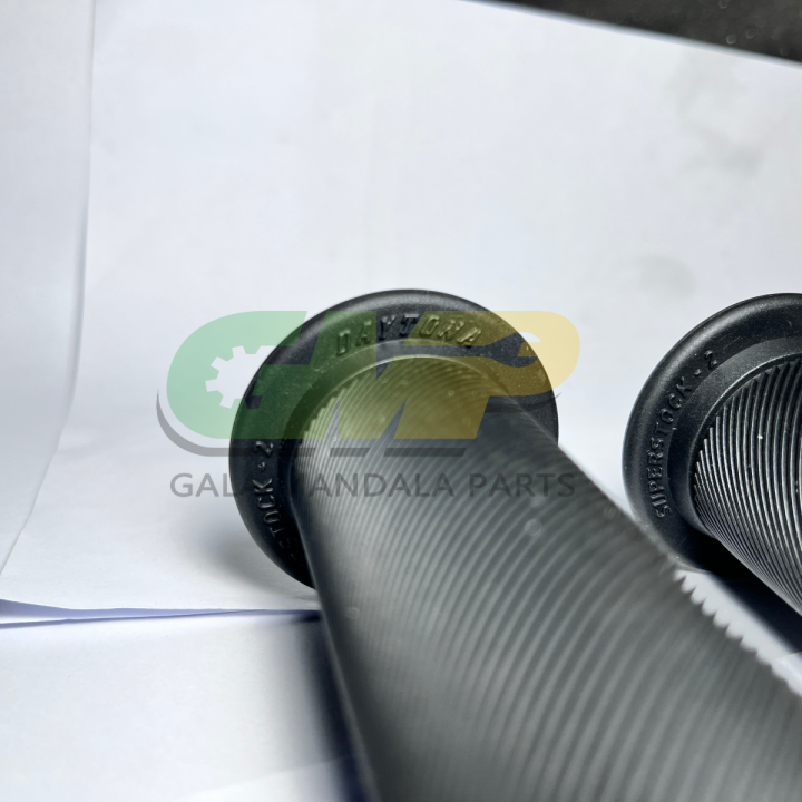 Daytona%20Handgrip%20Superstock%205213%20SS-2%20Hitam%20Handfat%20Karet%20Stang%20Motor%20-%20Image%209