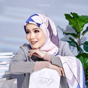 ⭐FAREHA Hijab Tudung Bawal Anti Kedut Premium Satin Silk Falove