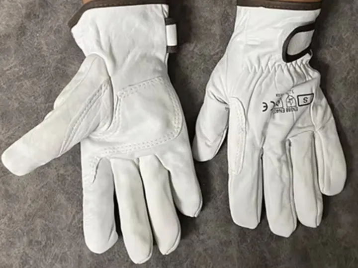 ถุงมือหนังแกะกันหนามคุณภาพสูง น้ำหนักเบา