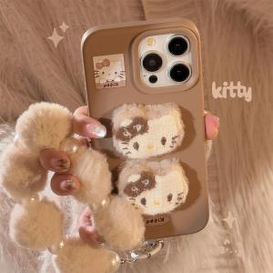 💯【Phone Case】+FREE Shipping 💯 Sanrio Hello Kitty Plush doll Bracelet Pendant Phone Case For iPhone 16 15 14 13 12 Pro Max 16 Plus 11Case Cute Cartoon Cover