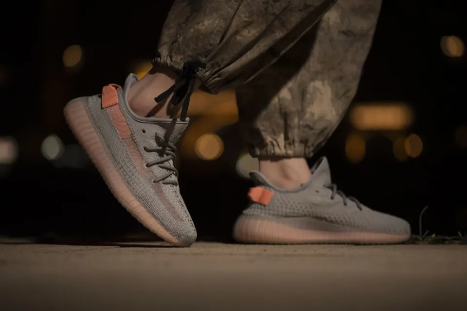 Adidas yeezy true form cheap midna