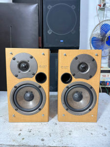 Cặp Loa Booksheolf Nghe Nhạc Onkyo D - SX7 (loa ko lưới ) hay giá rẻ thì ip em 700k à Hàng Bãi nhật Về26