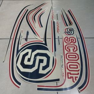stiker striping honda scoopy sporty 2014 cream lis body standar berkualitas original