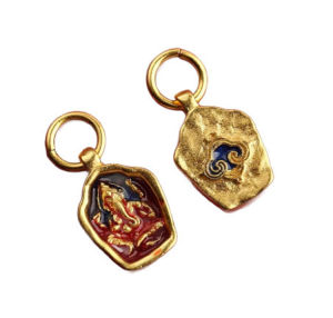 เครื่องประดับ ความหมายในการสวมใส่ ความลับ ตกแต่ง ทําด้วยมือ สีฟ้าสีเขียว มูลค่าการรวบรวม หรูหรา