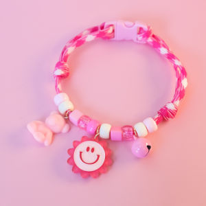 ปอกคอสัตว์เลี้ยง แมว สุนัข ปลอกคอ พร้อมกระดิ่ง และจี้ ปรับได้  ถัก สร้อยคอ รูปหัวใจน่ารัก  จี้