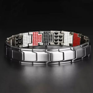 Mens magnetic therapy bracelet removable