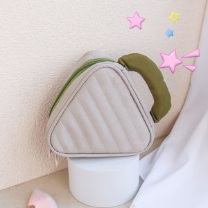 Tas Kosmetik Mini Segitiga Triangle Mini Pouch Puffy Bag Pouch Cosmetik Korea /Tas Kosmetik Mini Portabel Tas Tangan Tas Kosmetik Travel Lucu Kapasitas Besar