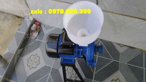Máy nghiền vỡ ngô  tiêu . nghiền mịn lúa  sắn