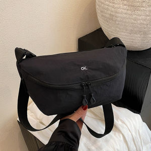 【Original+24hours delivery】Women Fashionable Casual Large Capacity Commuter Crossbody Bag