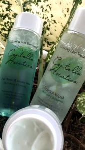 Reglow Facial wash Mencerahkan kulit melembabkan menutrisi kulit